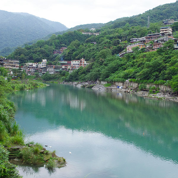 Wulai Hot Spring Two-Day Tour