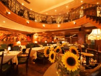 Grand Boss Hotel-Restaurant