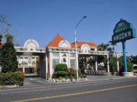 Travel Road Motel-