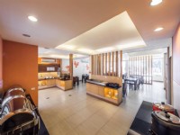 Travel Road Motel-