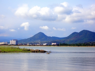 Longluantan (Longluan Lake)