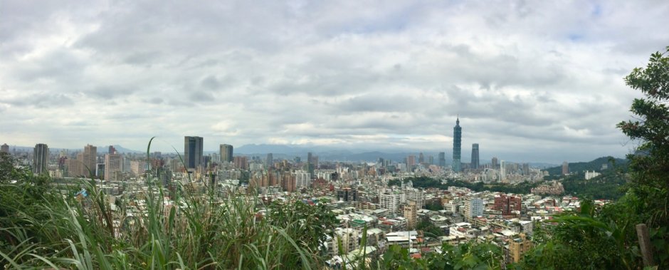 福州山公园可远眺101及台北盆地 摄影：Eva隨手拍