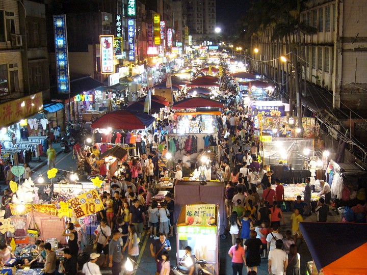 中坜观光夜市 摄影：劉曉雯