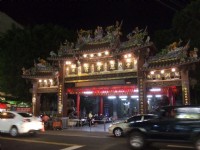 夜市旁的丰原妈祖庙<br/> 摄影：Lu