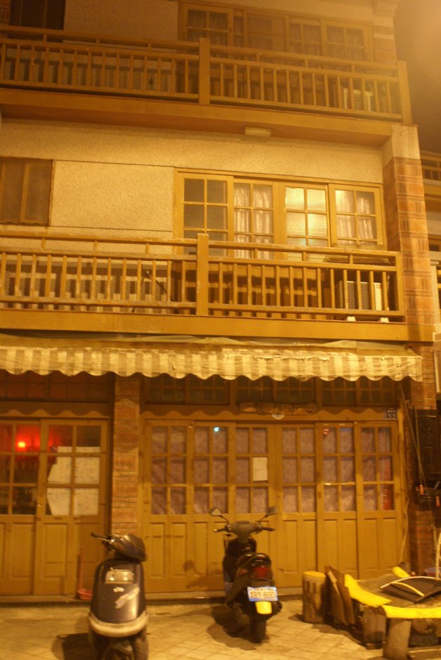 老街上的街屋 摄影：Eva隨手拍