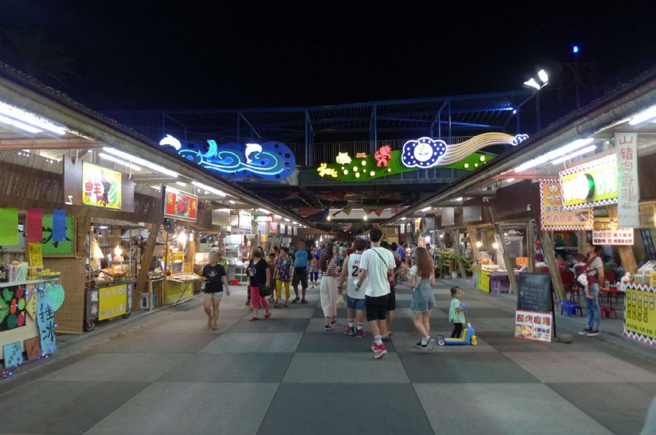 原住民一條街 攝影：Eva隨手拍