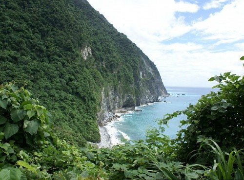蘇花公路南段-匯德休憩區遠眺清水斷崖
