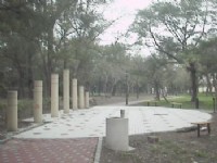 小广场<br/> 摄影：郭香妙