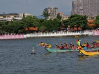 龙潭大池是桃园著名的龙舟赛场地<br/> 摄影：Leon