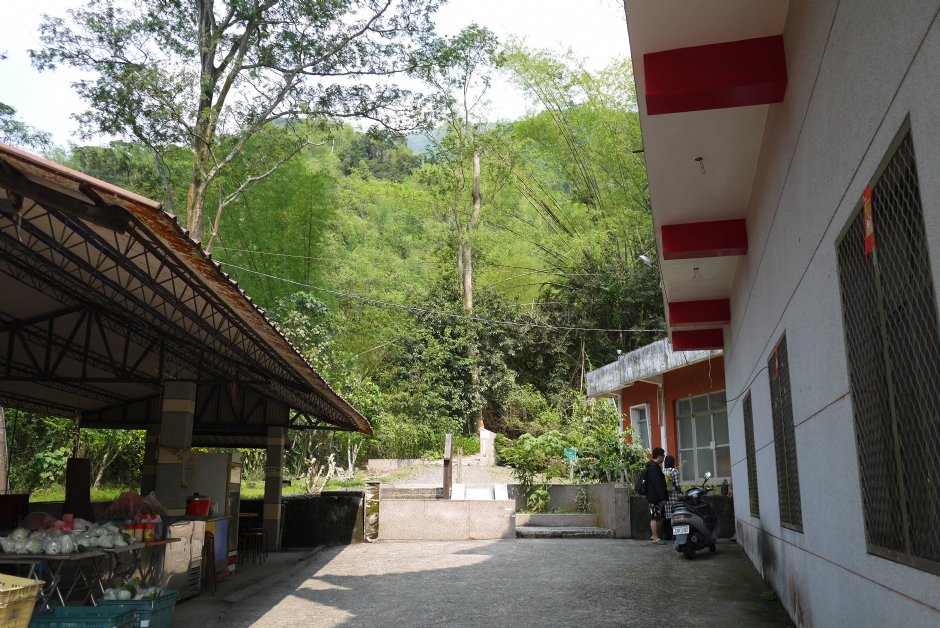 尾寮山步道前段大津瀑布步道 摄影：旅遊王攝影組