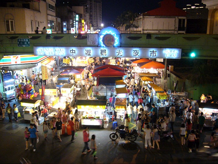 中坜观光夜市 摄影：劉曉雯