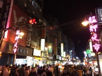 艋舺夜市<br/> 摄影：陳皮梅
