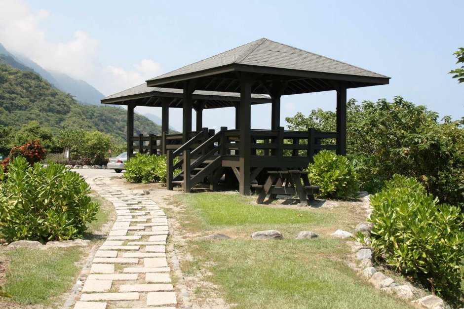 步道&凉亭 摄影：老山羊部落格