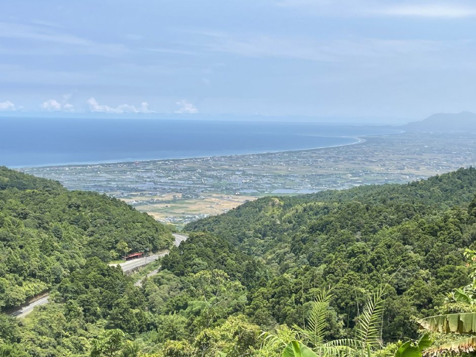 在石牌县界公园可远眺龟山岛及兰阳平原景致 摄影：Eva隨手拍