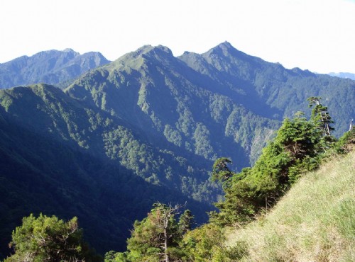 能高山