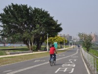 自行车道<br/> 摄影：amo