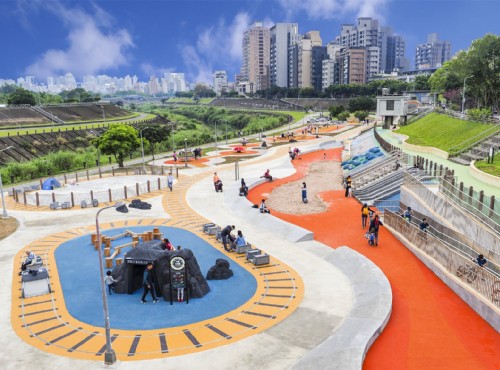 道南河濱公園-恆光橋共融式遊戲場-遊戲場全景