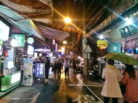 新庄庙街夜市<br/> 摄影：Eva隨手拍