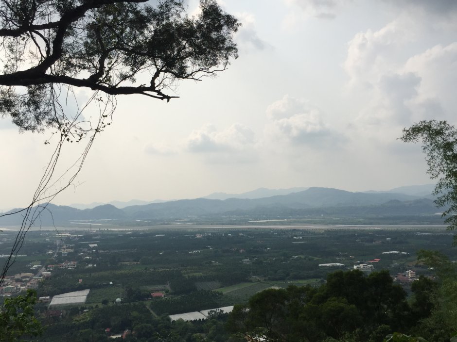 尾寮山步道前段大津瀑布步道 摄影：旅遊王攝影組