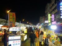中坜夜市(新明夜市)<br/> 摄影：Eva隨手拍