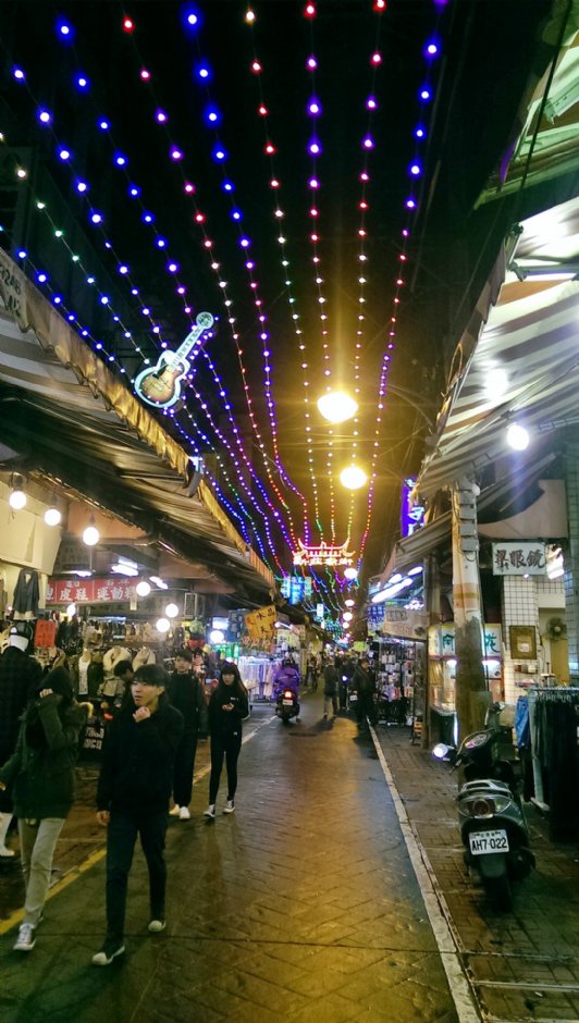 新庄庙街夜市 摄影：Eva隨手拍