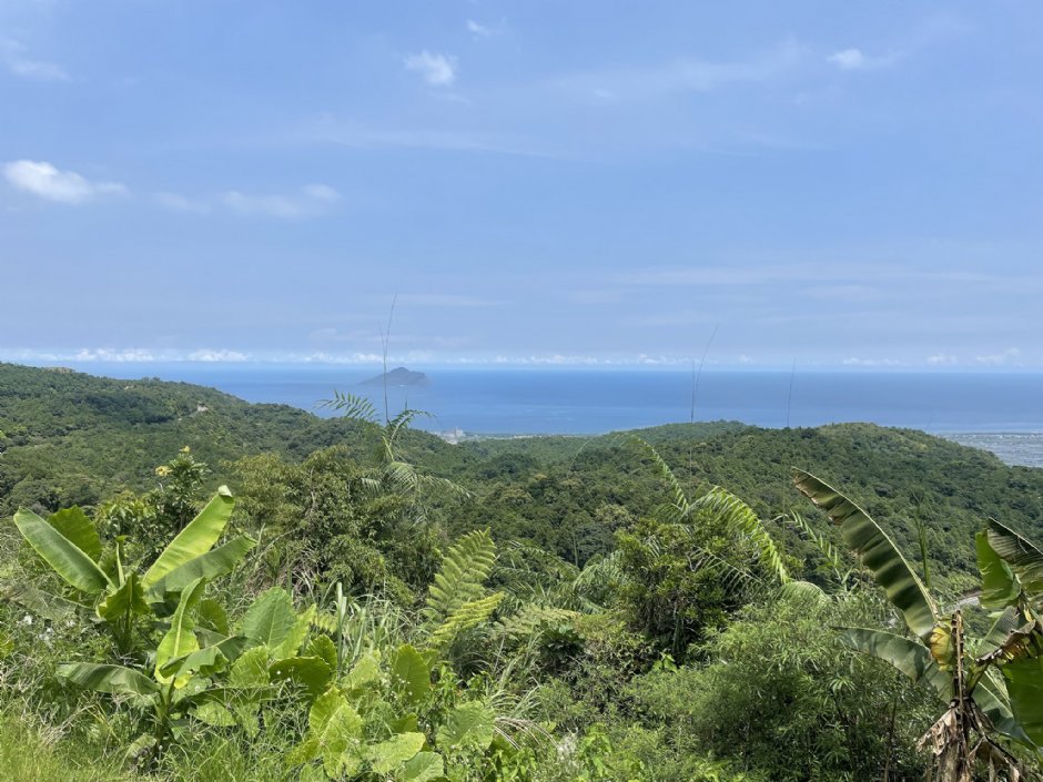 在石牌县界公园可远眺龟山岛及兰阳平原景致 摄影：Eva隨手拍