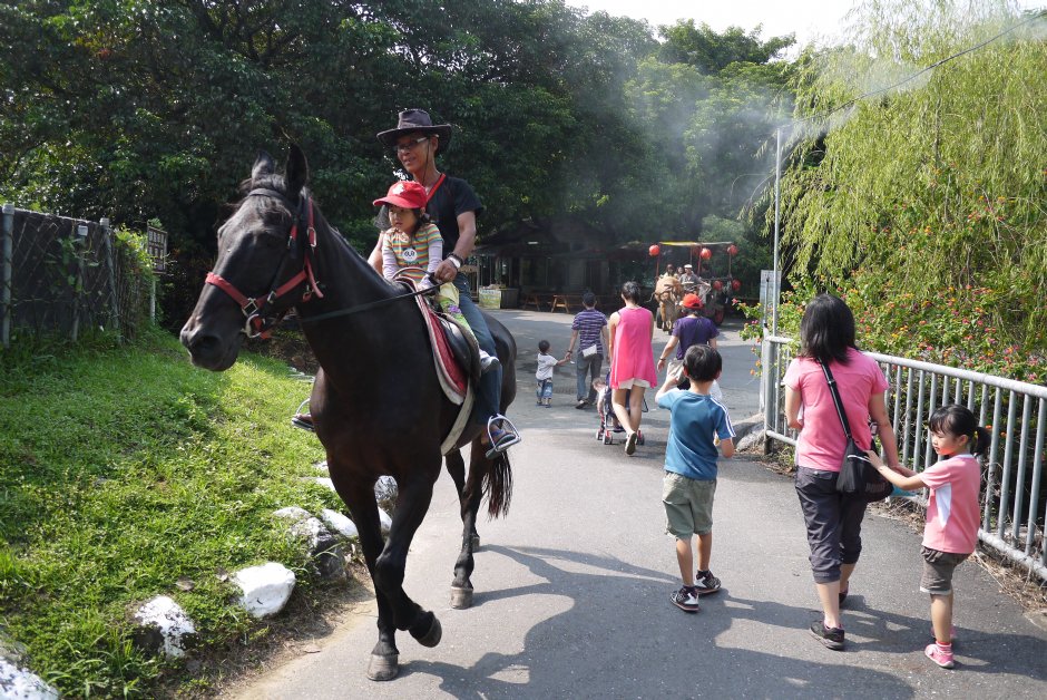 走马濑农场骑马体验 摄影：三井