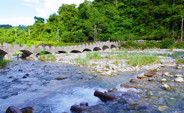 白鮑溪自行車道
